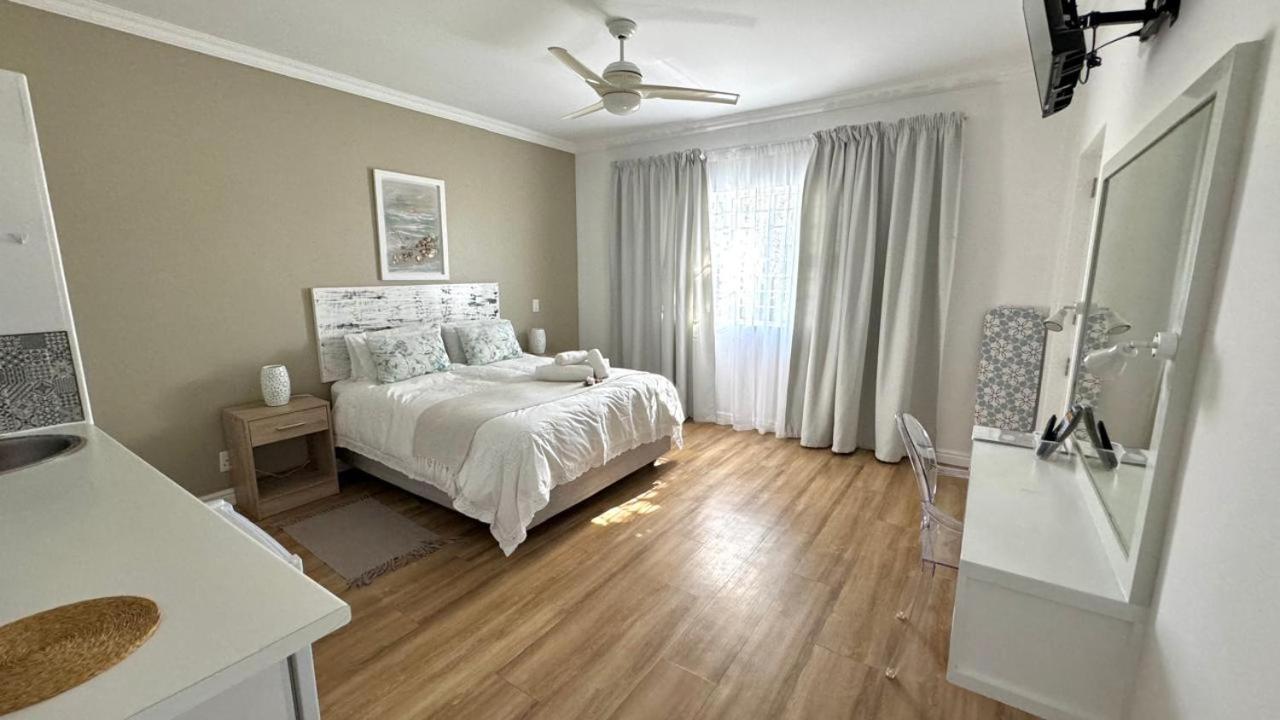Plett57 - Self Catering - Room No2 Plettenberg Bay Eksteriør bilde